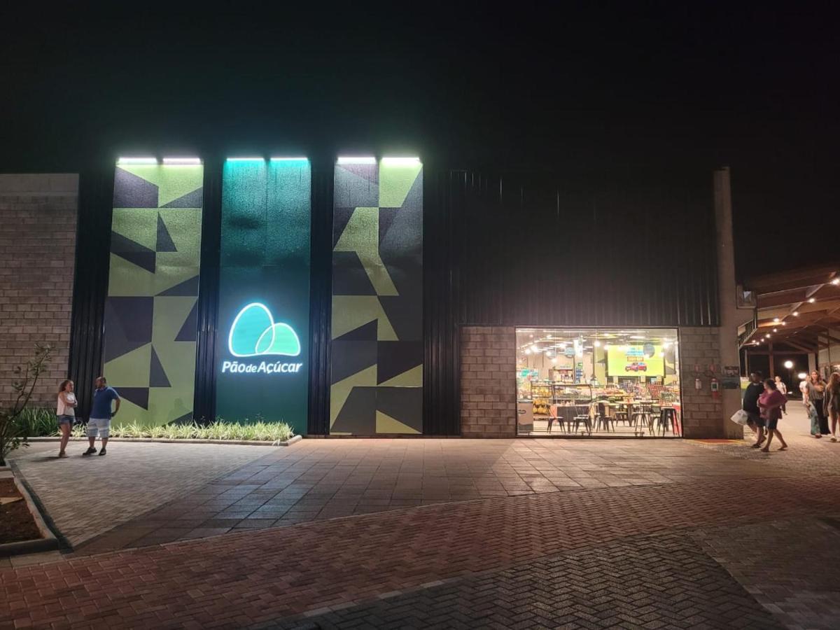 Agito E Sossego Na Rua Mais Charmosa De Ubatuba Pelo Google Kültér fotó